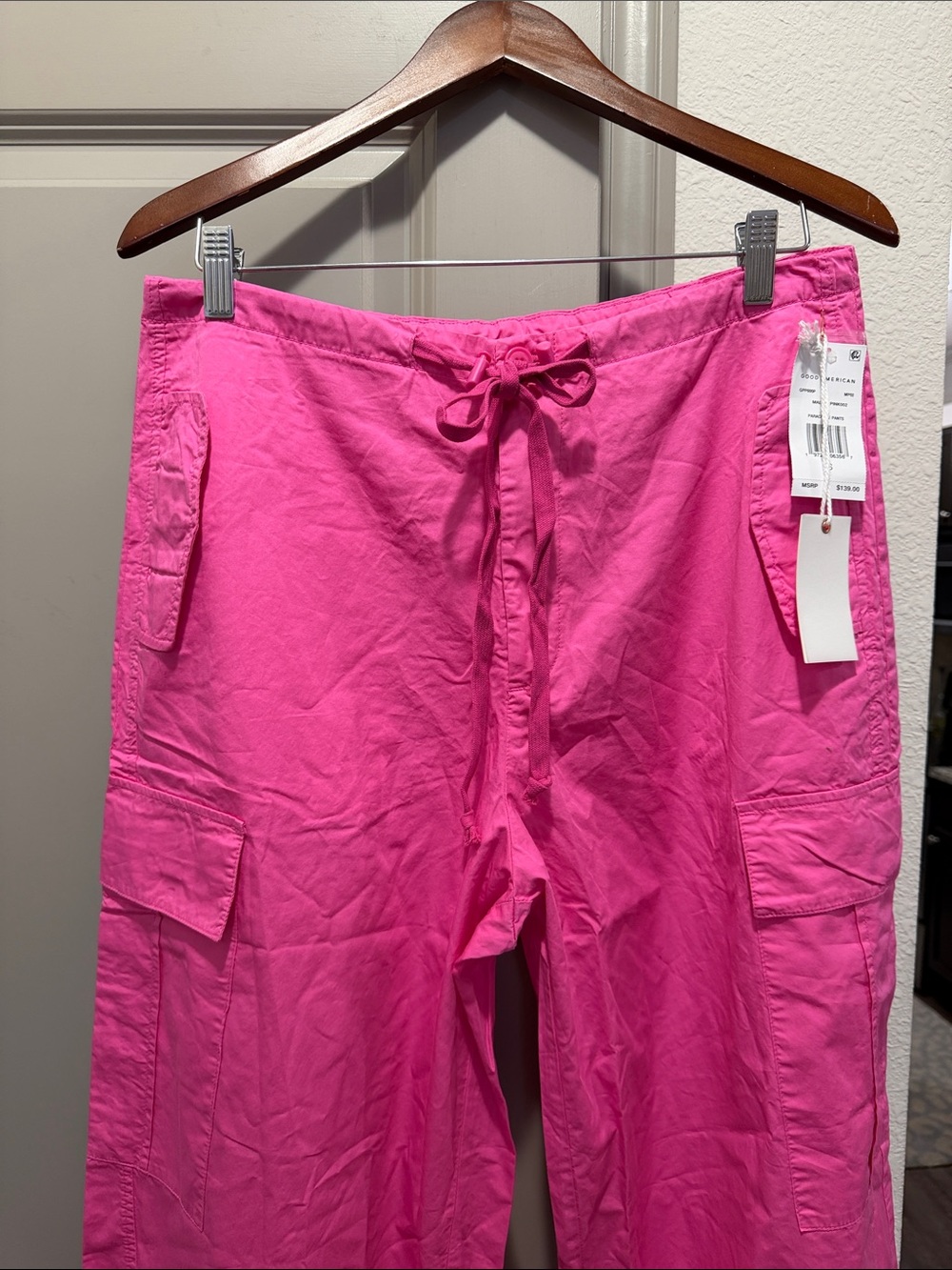 Good American Malibu pink oversized parachute utility cargo pants S M - Picture 3 of 11